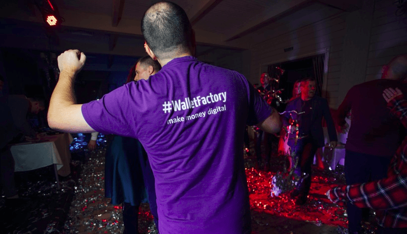 WalletFactory: Задержка зарплат и отсутствие пересмотров