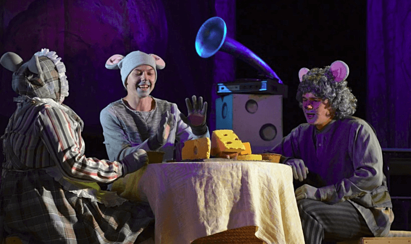 Як редакція Сироварні поблакитніла і неохоче визнала, що ніхто в Україні гомосексуалістів не утискає